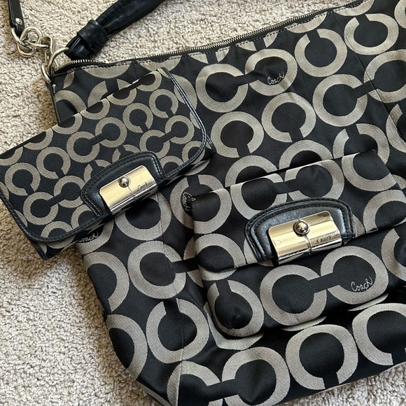 Coach Large Hobo Signature Print Handbag with Matching Wallet - Picture 2 of 9